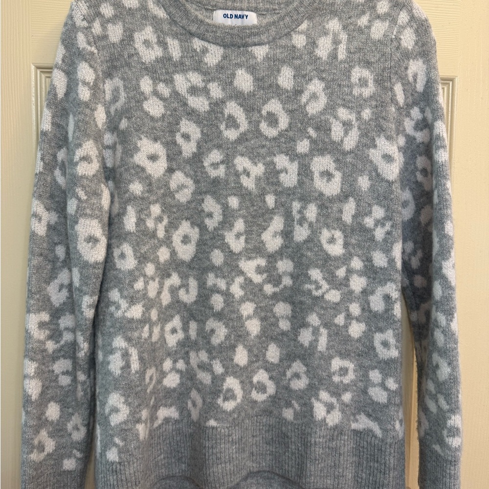 Old Navy Gray and White Animal Print Crew Neck Sweater